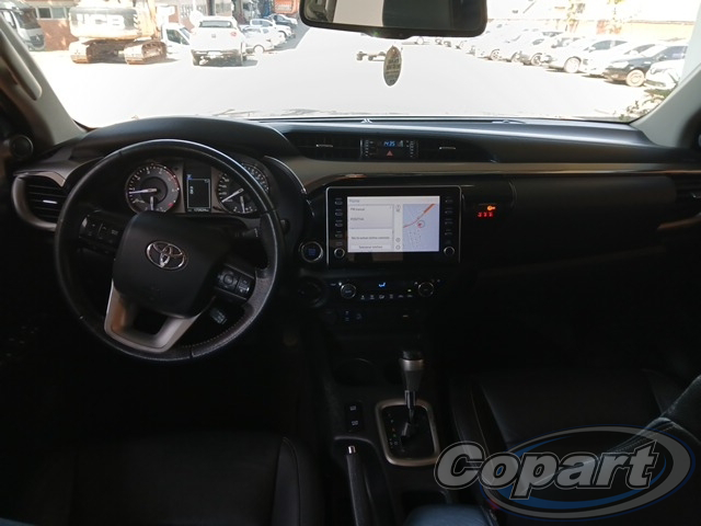 Toyota Hilux SRX 2.8 TDI 4x4 2021